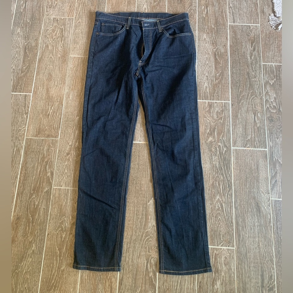 Levi 541 36x34-Worn once